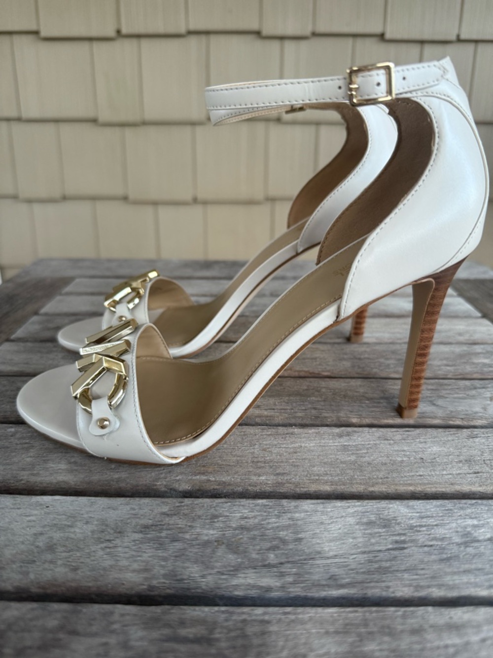 Michael Kors White Leather Logo Ankle Strap Heels Size 8M Gold Hardware - Picture 2 of 7